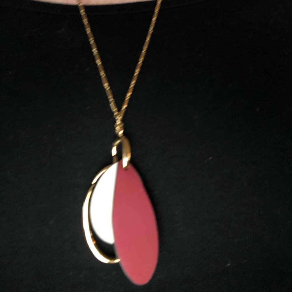 Stella and dot necklace